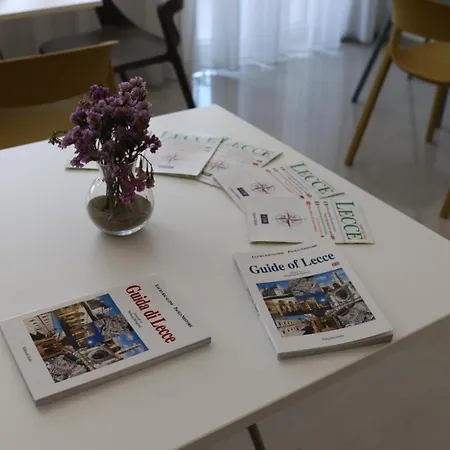 Civico 49 Bed and Breakfast Λέτσε